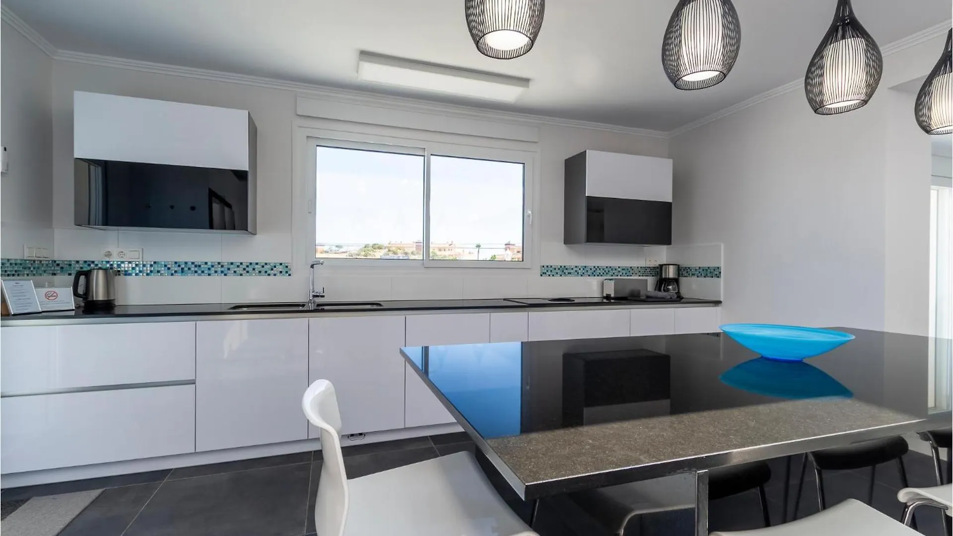 بيت للعطل 7 Bedroom Beautiful Home In Las Lagunas De Mijas فوينخيرولا إسبانيا