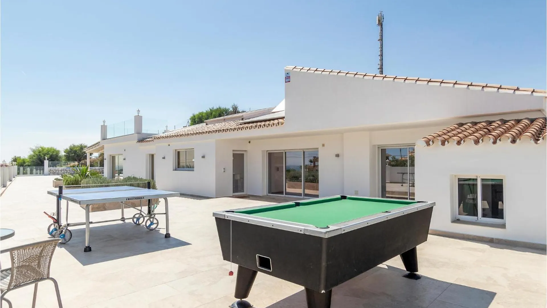 7 Bedroom Beautiful Home In Las Lagunas De Mijas Fuengirola Hébergement de vacances