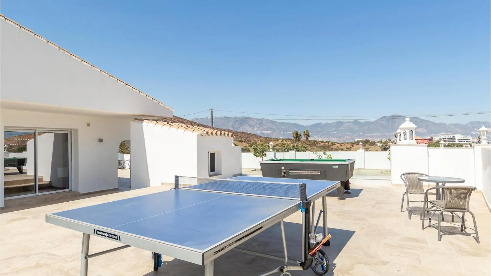 7 Bedroom Beautiful Home In Las Lagunas De Mijas فوينخيرولا 0*,  إسبانيا