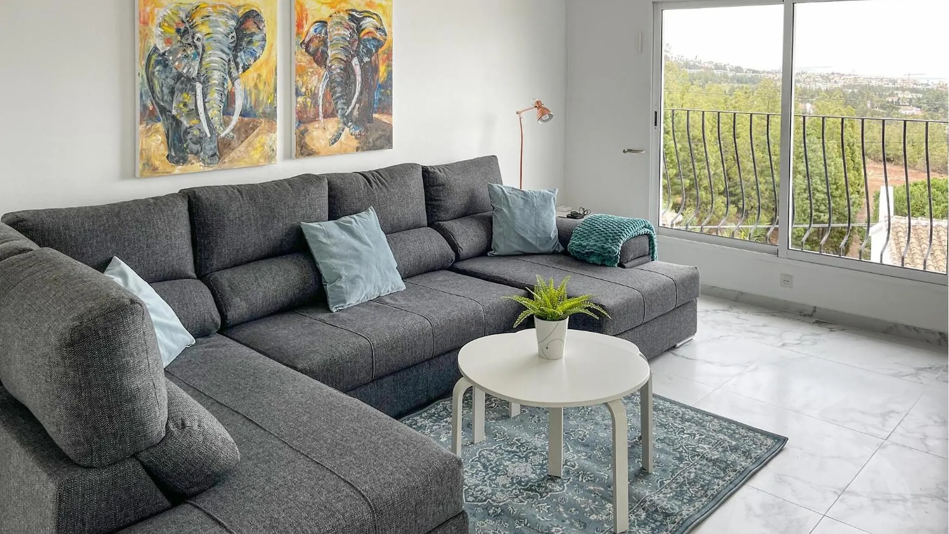بيت للعطل 7 Bedroom Beautiful Home In Las Lagunas De Mijas فوينخيرولا إسبانيا